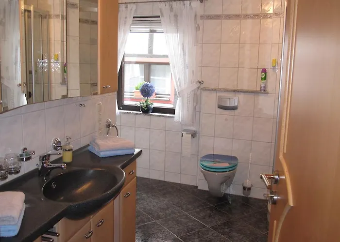 - An Der Kunstakademie Appartement *