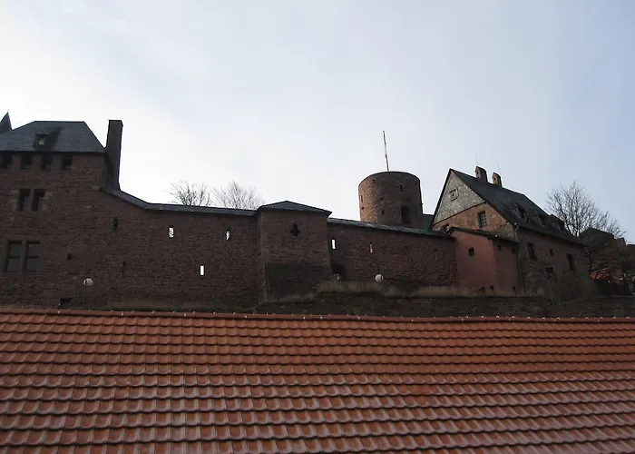- An Der Kunstakademie Appartement Heimbach